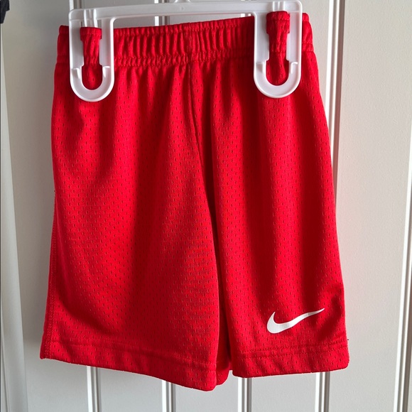 Nike Clothes for Boys - Picture 7 of 7